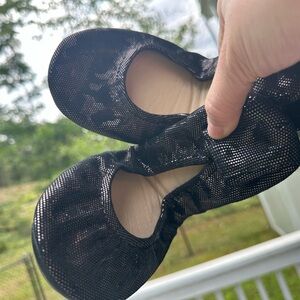 💎 NWOT The Storehouse flats brand new size 7 gunmetal shimmer flats never worn